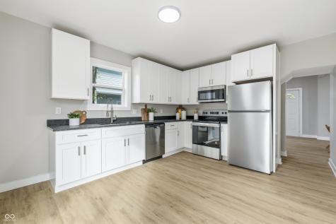 122 S 3rd Avenue Beech Grove IN 46107