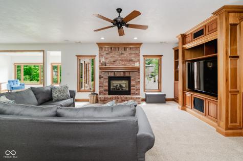 4095 Mountbatton Drive Greenwood IN 46143