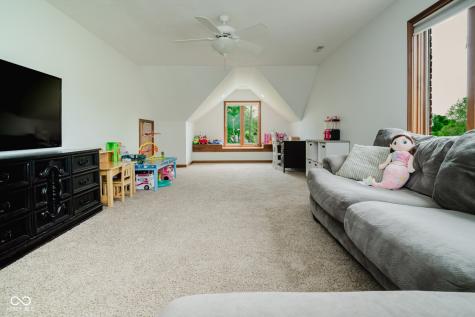 4095 Mountbatton Drive Greenwood IN 46143