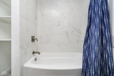 7734 Hoover Road Indianapolis IN 46260