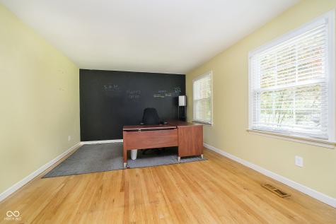 7734 Hoover Road Indianapolis IN 46260
