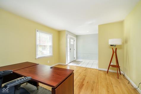 7734 Hoover Road Indianapolis IN 46260
