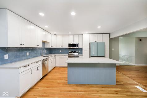 7734 Hoover Road Indianapolis IN 46260