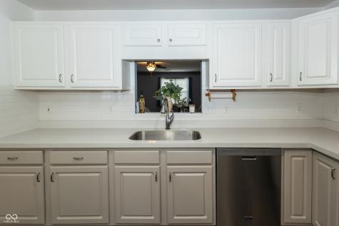 8275 Locke Circle Avon IN 46123