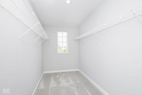 8413 Leander Avenue Zionsville IN 46077