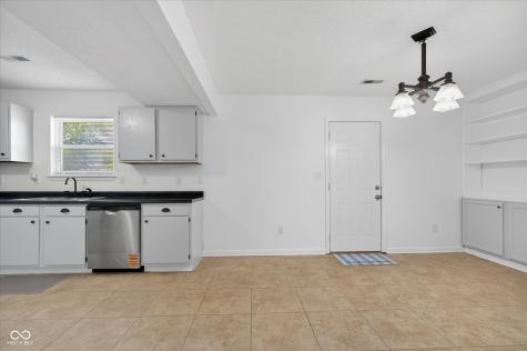 17902 Sanibel Circle Westfield IN 46062
