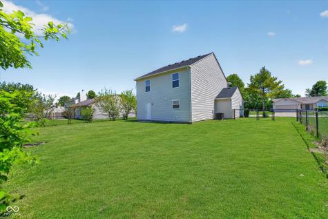 17902 Sanibel Circle Westfield IN 46062