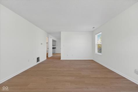 17902 Sanibel Circle Westfield IN 46062