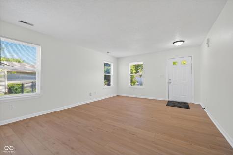 17902 Sanibel Circle Westfield IN 46062