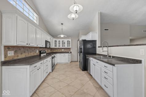 191 Suncrest Drive Greenwood IN 46143