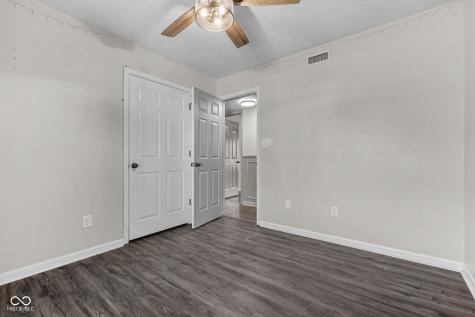 191 Suncrest Drive Greenwood IN 46143