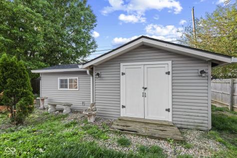 191 Suncrest Drive Greenwood IN 46143