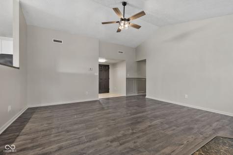 191 Suncrest Drive Greenwood IN 46143