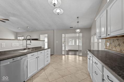191 Suncrest Drive Greenwood IN 46143