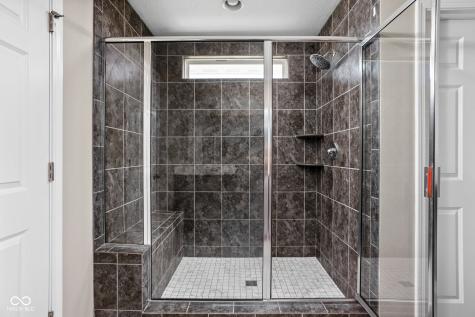 8180 Shaldon Court Zionsville IN 46077