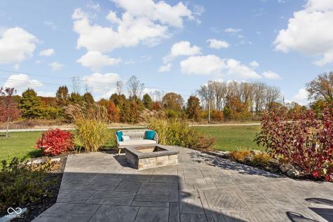 8180 Shaldon Court Zionsville IN 46077