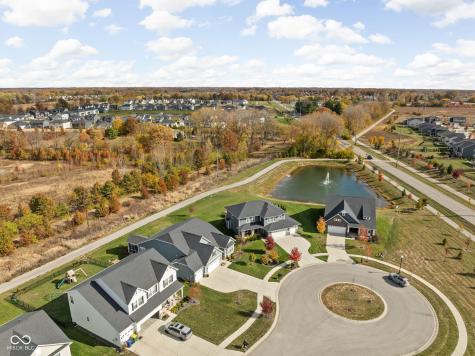8180 Shaldon Court Zionsville IN 46077