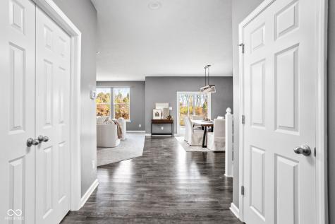 8180 Shaldon Court Zionsville IN 46077