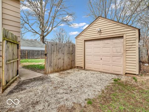 5534 Speedway Drive Indianapolis IN 46224