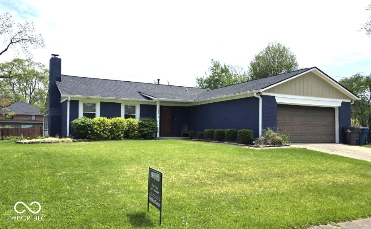 6725 Lakeknoll Drive Indianapolis IN 46220