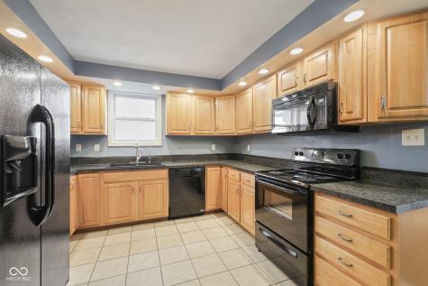 7120 N 450 E Lebanon IN 46052