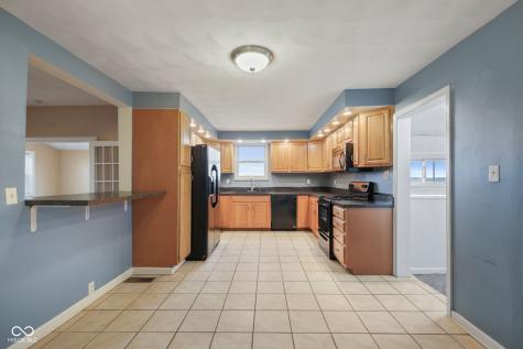 7120 N 450 E Lebanon IN 46052
