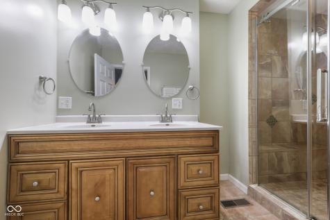 7120 N 450 E Lebanon IN 46052