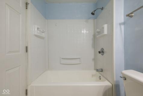 7120 N 450 E Lebanon IN 46052