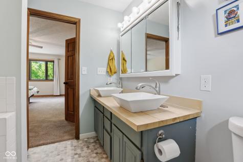 8848 Classic Circle Indianapolis IN 46217