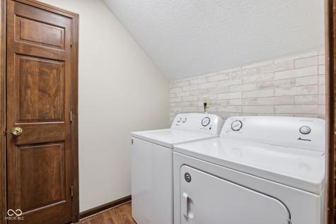 8848 Classic Circle Indianapolis IN 46217