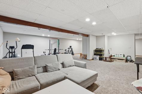 8848 Classic Circle Indianapolis IN 46217