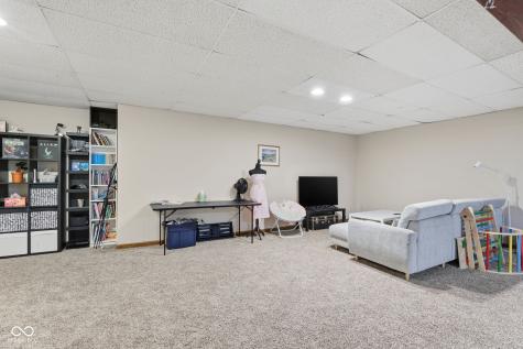 8848 Classic Circle Indianapolis IN 46217