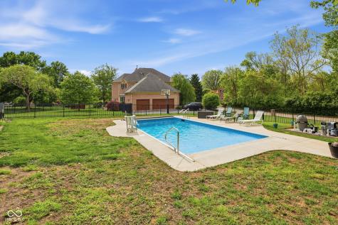 8848 Classic Circle Indianapolis IN 46217