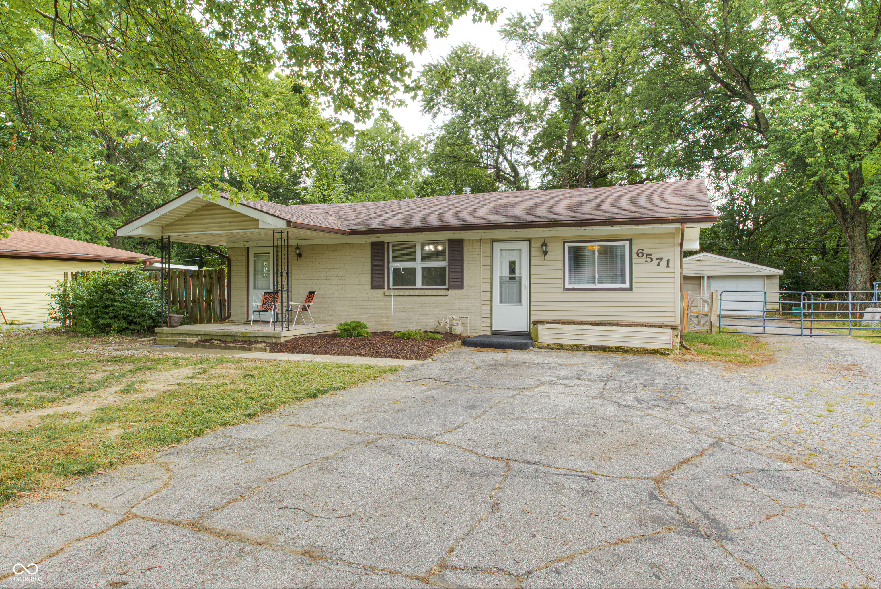 6571 W 14th Street Indianapolis IN 46214