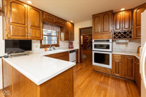 10 Colony Court Zionsville IN 46077
