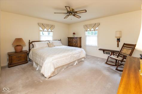 10 Colony Court Zionsville IN 46077