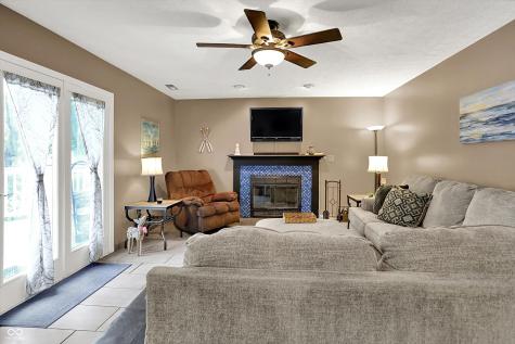 7843 Almond Drive Indianapolis IN 46237