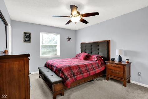 7843 Almond Drive Indianapolis IN 46237