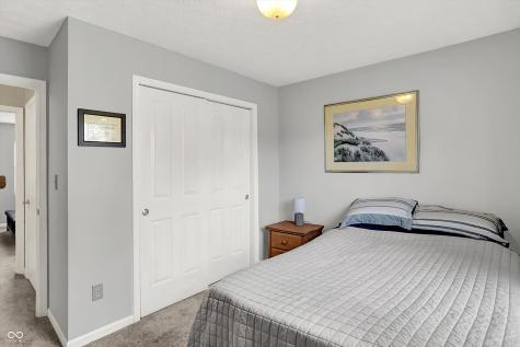 7843 Almond Drive Indianapolis IN 46237