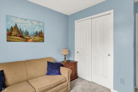 7843 Almond Drive Indianapolis IN 46237