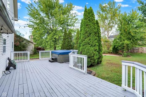 7843 Almond Drive Indianapolis IN 46237