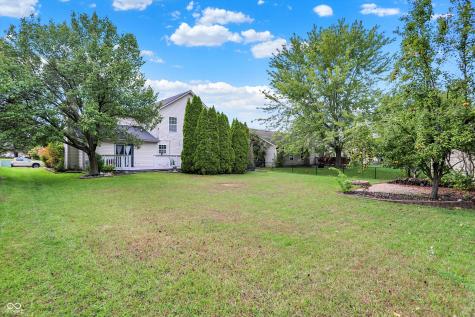 7843 Almond Drive Indianapolis IN 46237