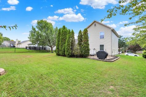 7843 Almond Drive Indianapolis IN 46237