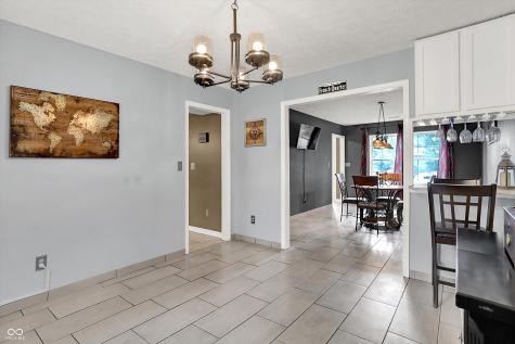 7843 Almond Drive Indianapolis IN 46237