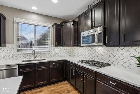 14616 Pleasant Crest Avenue Fishers IN 46037