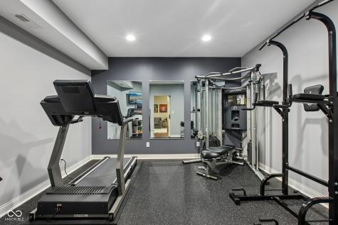 14616 Pleasant Crest Avenue Fishers IN 46037