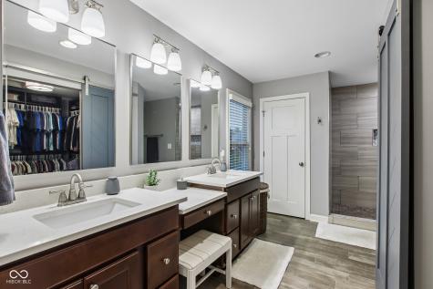 14616 Pleasant Crest Avenue Fishers IN 46037