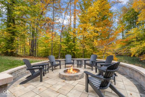 5059 Oak Ridge Trail Columbus IN 47201