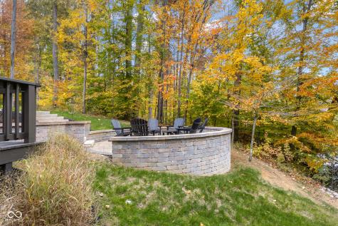 5059 Oak Ridge Trail Columbus IN 47201