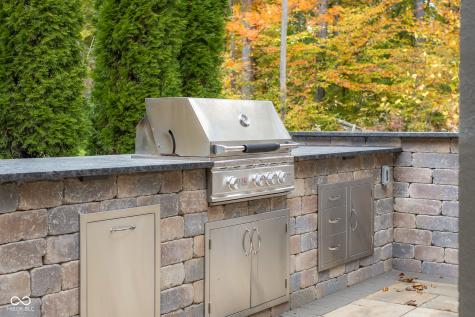 5059 Oak Ridge Trail Columbus IN 47201